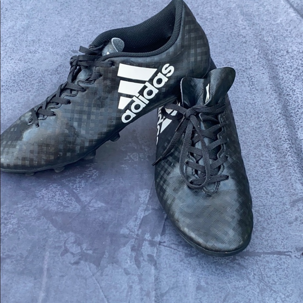Soccer cleats